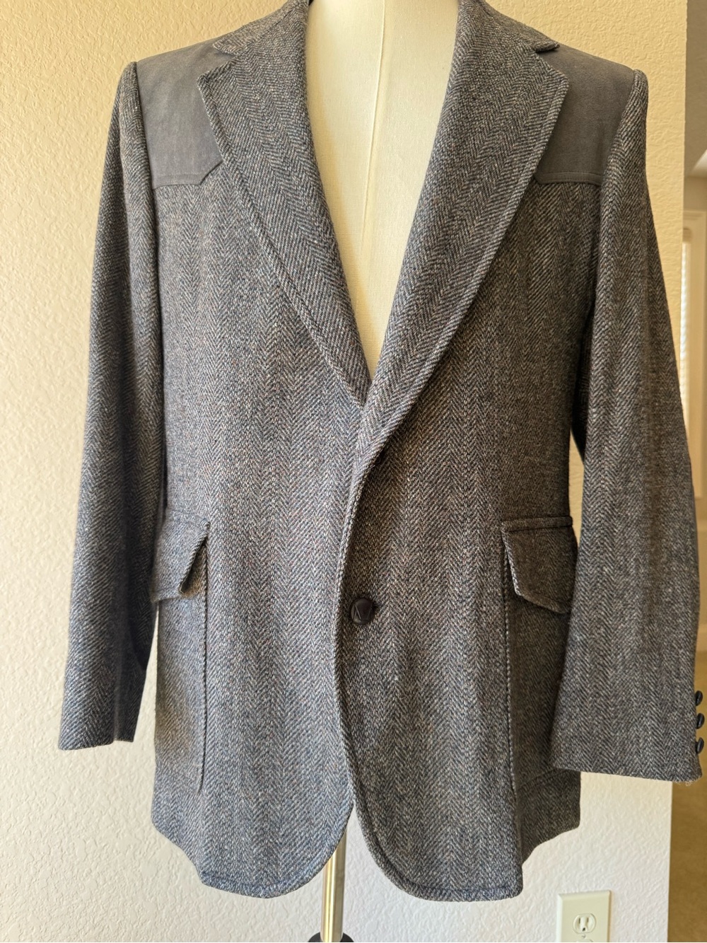 Pendleton Gray Herringbone Sport Coat with Elbow pads Vintage